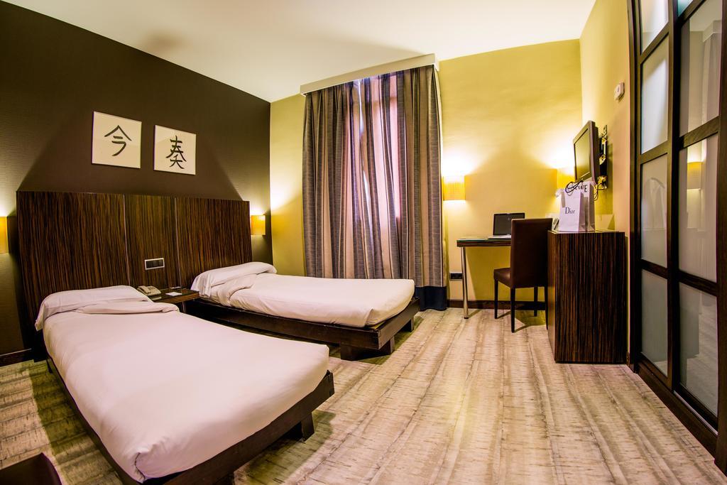 Hotel Arosa Мадрид Экстерьер фото