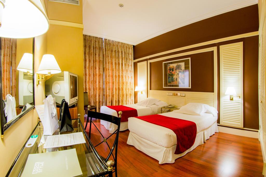 Hotel Arosa Мадрид Экстерьер фото