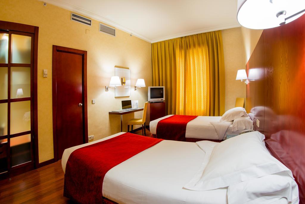 Hotel Arosa Мадрид Экстерьер фото